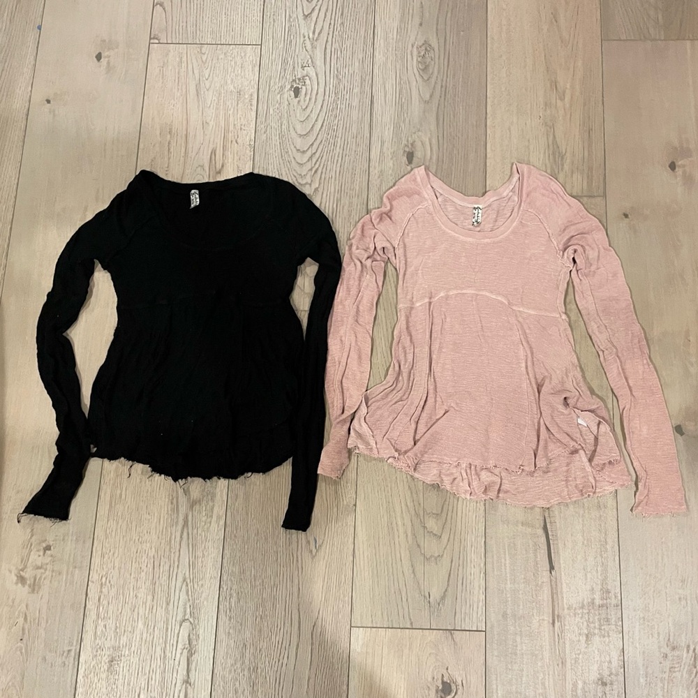 2 Free People Long Sleeve Light Weight Sweater Tops Blush Pink Black Fit Flare